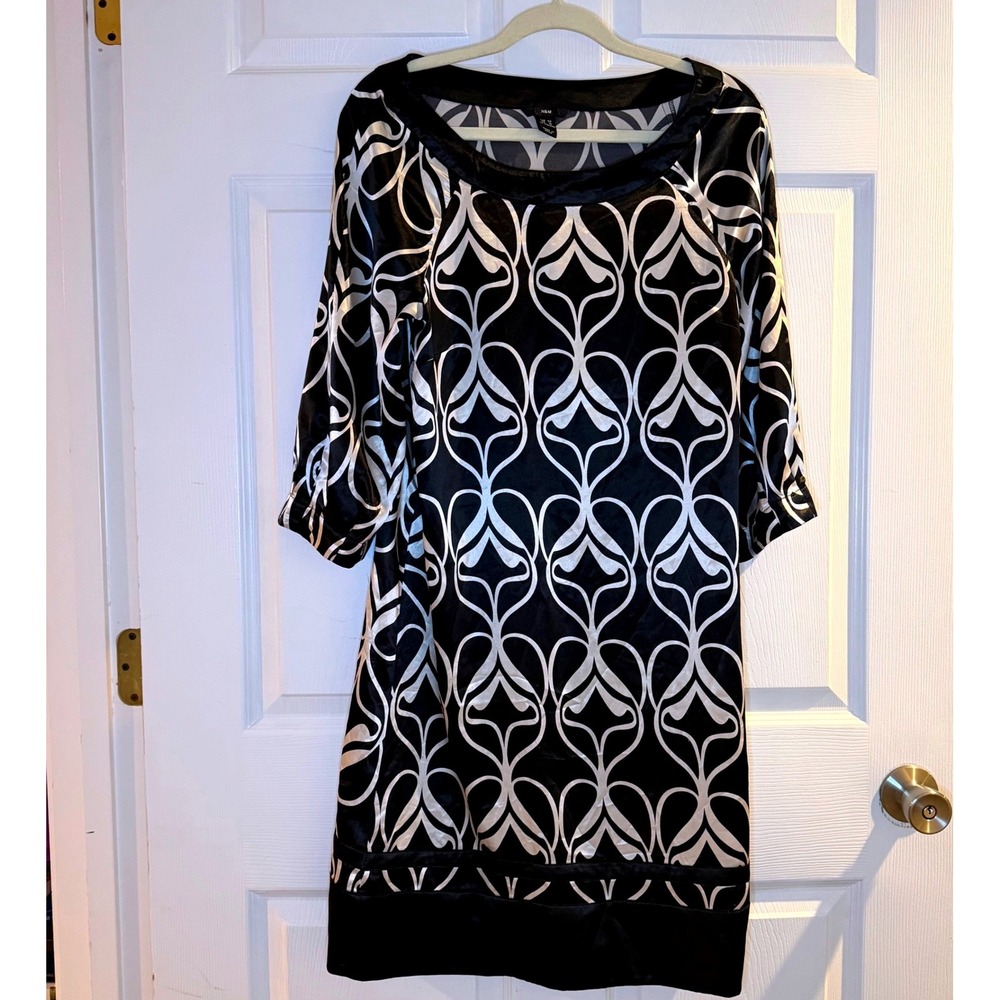 H&M Shift Dress Womens 10 Black White Geometric Mod Retro Satin 3/4 Sleeve Boat